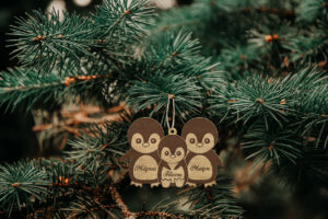 Ξύλινo Στολίδι -Οικογένεια Πιγκουίνων - Image 3