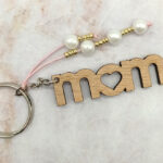 Ξύλινο Μπρελόκ - ΜΟΜ