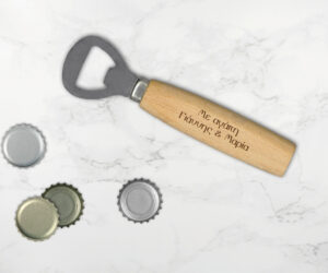 Ξύλινο Ανοιχτήρι-Με Αγάπη "Ονόματα σας"(Δυνατότητα προσωποποίησης)