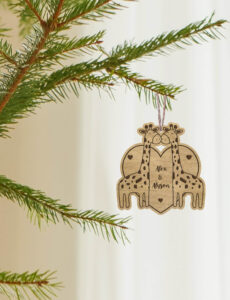 Ξύλινo Στολίδι - Kαμηλοπάρδαλη - Image 2