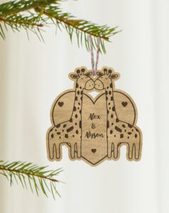 Ξύλινo Στολίδι - Kαμηλοπάρδαλη