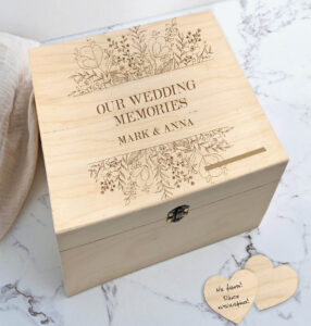 Ξύλινο κουτί ευχών ή αποθήκευσης