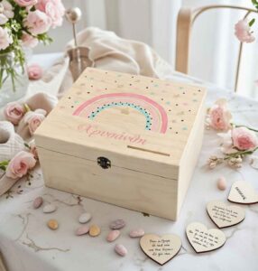 Ξύλινο κουτί ευχών ή αποθήκευσης