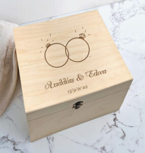 Ξύλινο κουτί ευχών ή αποθήκευσης