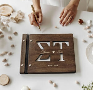 Ξύλινο Άλμπουμ Φωτογραφιών - Mονογράμματα (Lasercut)